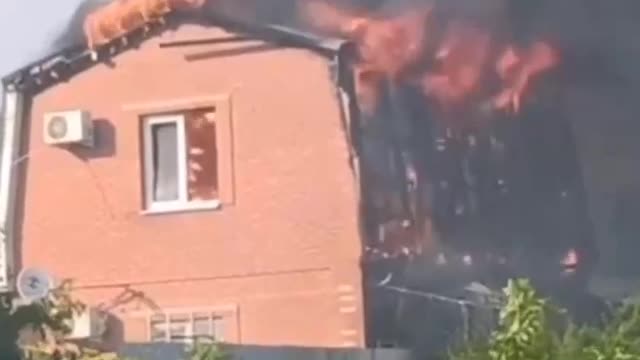 In Taganrog, a drone fell on a residential building. It burned out completely.