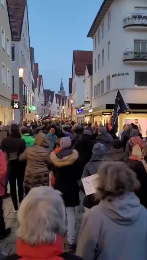 The People of Reutlingen Join the Rest of Germany in Protest of Olaf Scholz and the COVID Regime