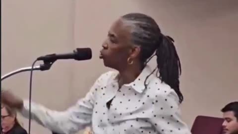 Black woman goes off on Democrats and Kamala Harris for using black people.