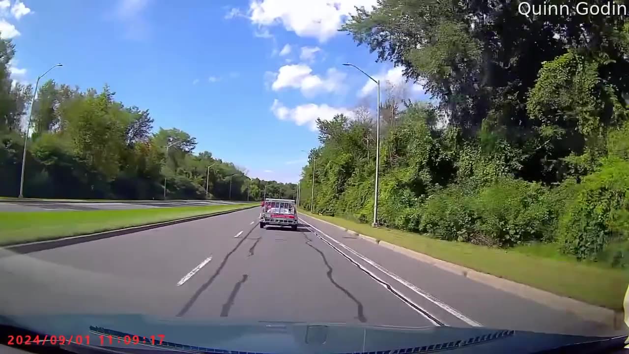 Mattress Flies Away From Open Trailer