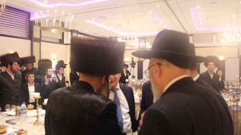 Rav Moshe Berezovsky - Slonim Rosh Yeshiva - arrives at Slonim Melave Malka