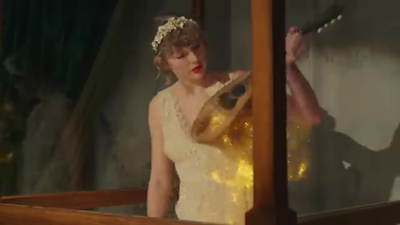 Taylor Swift - Willow (Official Music Video)