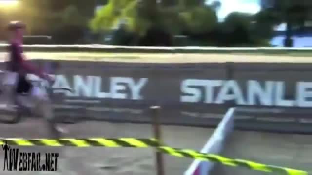 MAN FLYING WITH HIS BICYCLE / FAIL