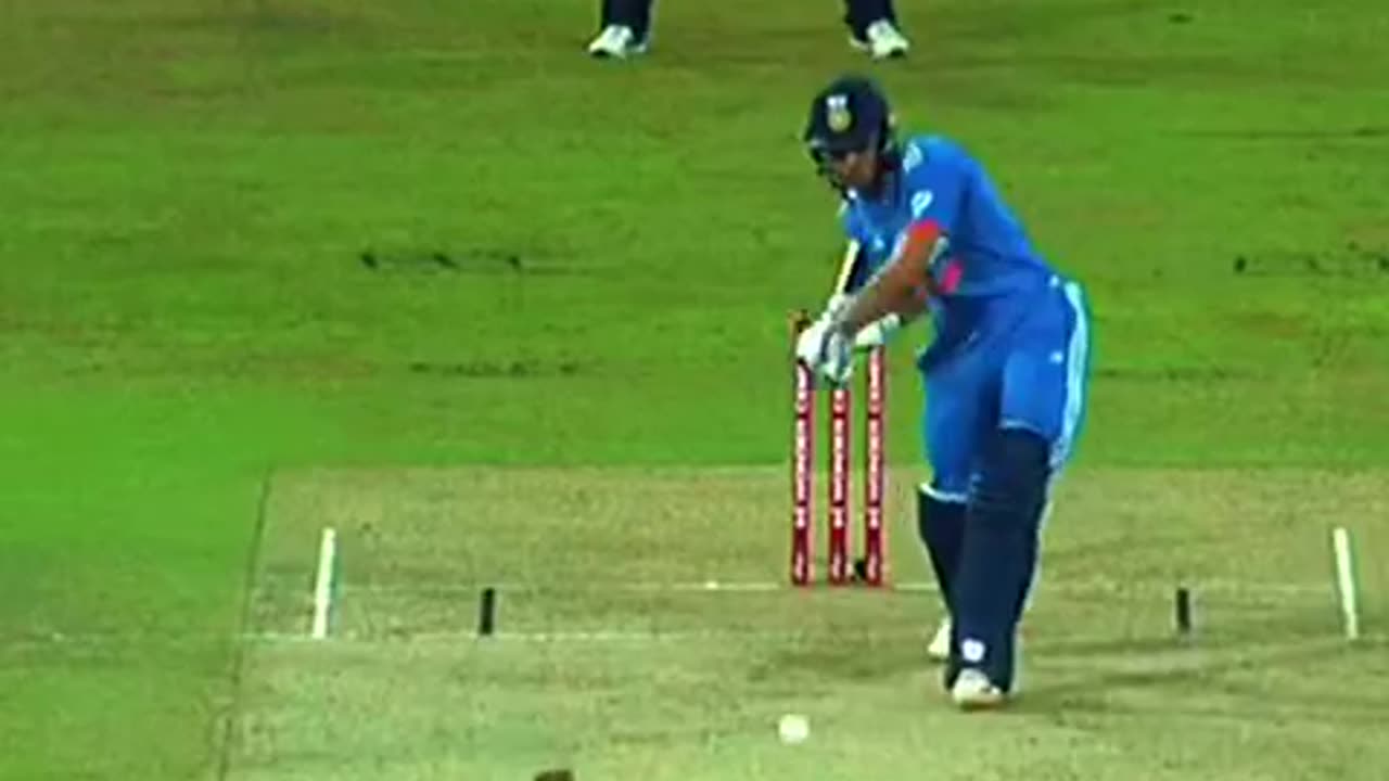 India vs Sirilanka —new beef started in the cricket