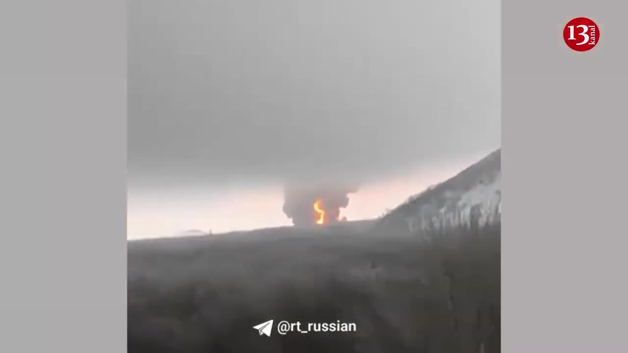 Explosion and strong fire took place in Russian oil depot hit by a missile in Donetsk