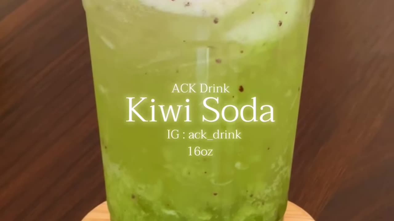 Kiwi Soda πΈπ#kiwi #kiwisoda #kiwidrink #kiwijuice #shorts #ackdrink #rumble #trending #yummy