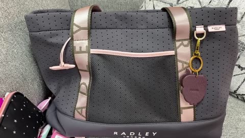 What's in my Radley London Tote Bag