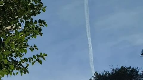 Estela de avión o Chemtrails en Uruguay 1