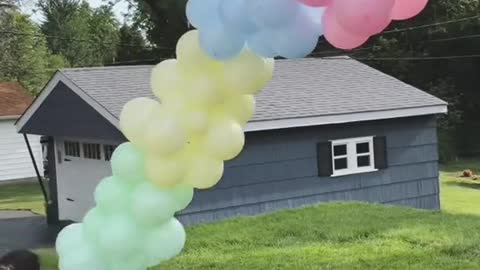 A mother decorated the balloon with her own hands for the birthday of her child