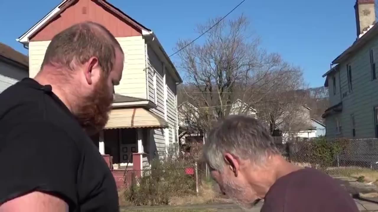 PEDOPHILE PSYCHOPATH INTO BEASTIALITY PANICS AND RUNS WHEN CAUGHT MEETING 11 YEAR OLD!