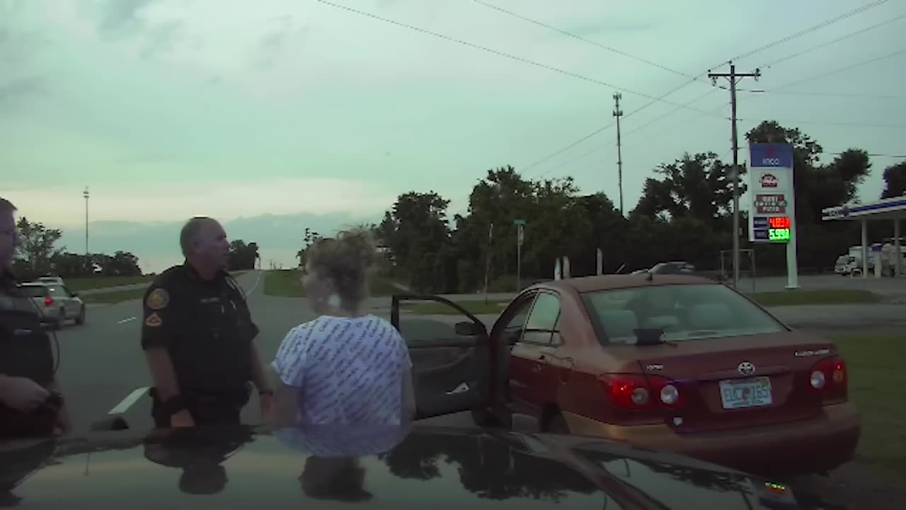 Police Weren’t Expecting Her to do THIS…