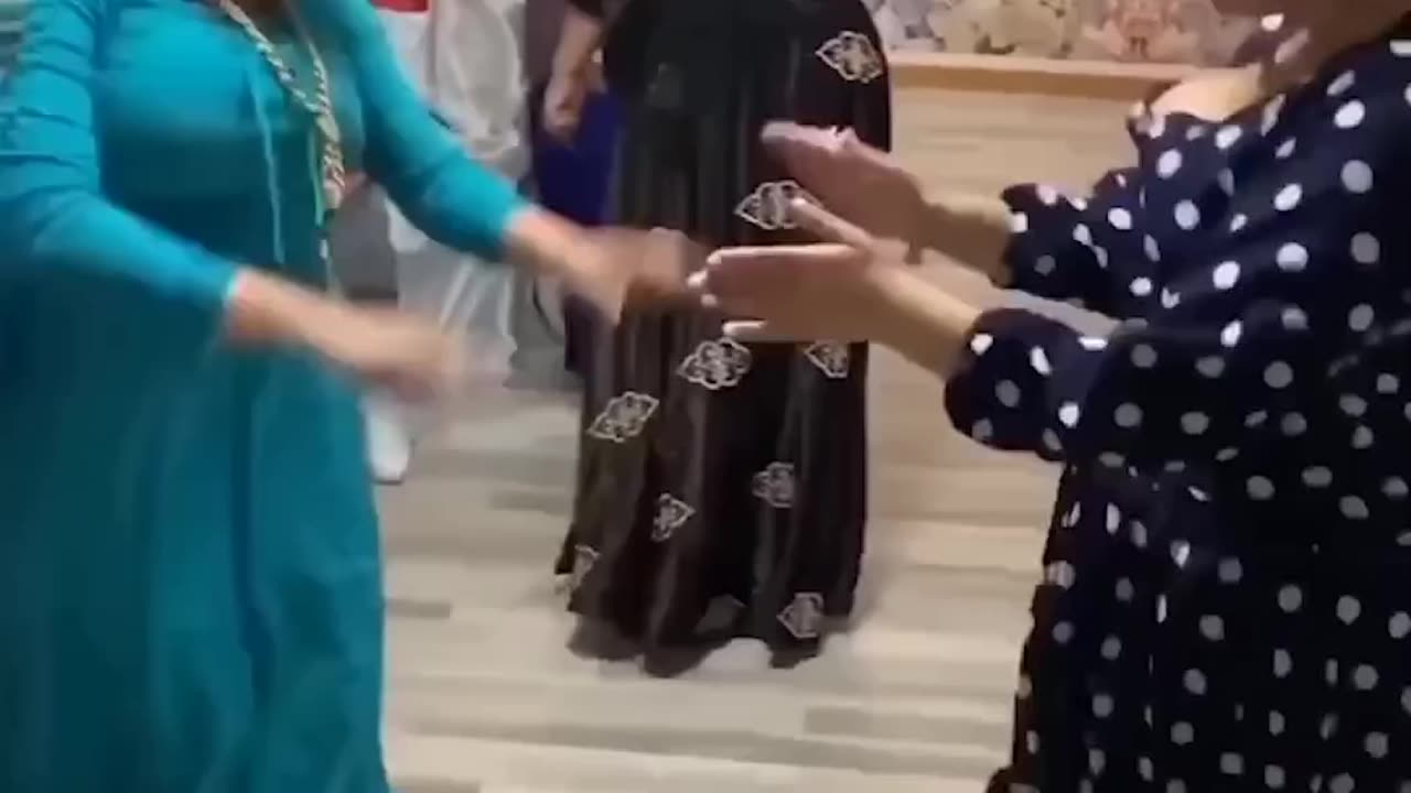Unbelievable Moves! Girls Slaying Every Dance Step!