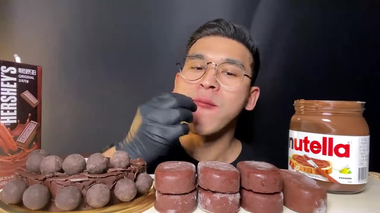 ASMR CHOCOLATE CAKE ICECREAM CHOCOMILK TICO, MAGNUM, MALTESERS, HERSHEYS DESSERT