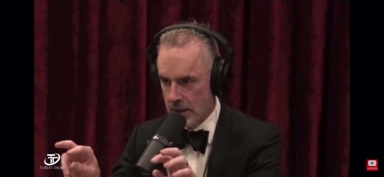 Joe Rogan hears Jordan Peterson explain the psychological healing power of the Cross of Jesus Christ