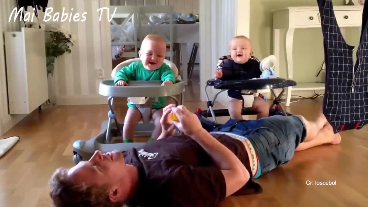 Daddy and baby moments make emotions rush🥰🥰