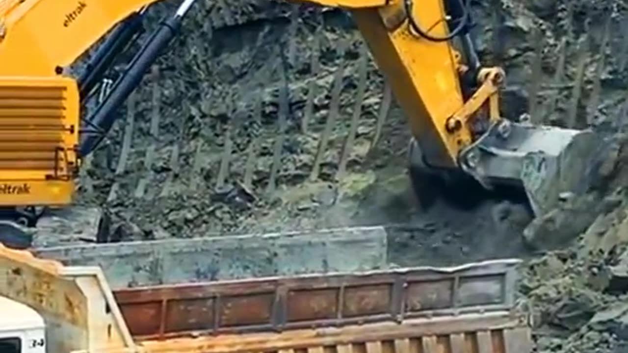 #cat#caterpillar#buldozer#johndeere#bobcat#machine (111)