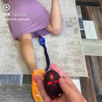 I can't stop laughing 😂, it's really a funny prank