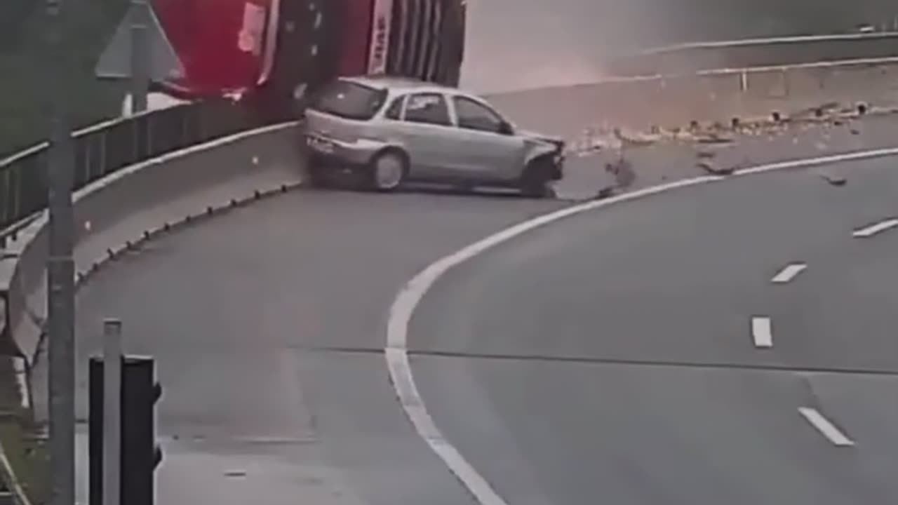 Insane Car Accident