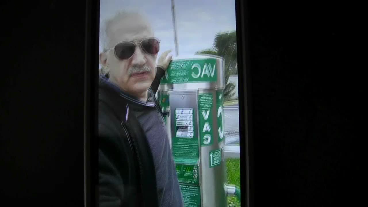 Supositorio Se Convierte En Aspiradora