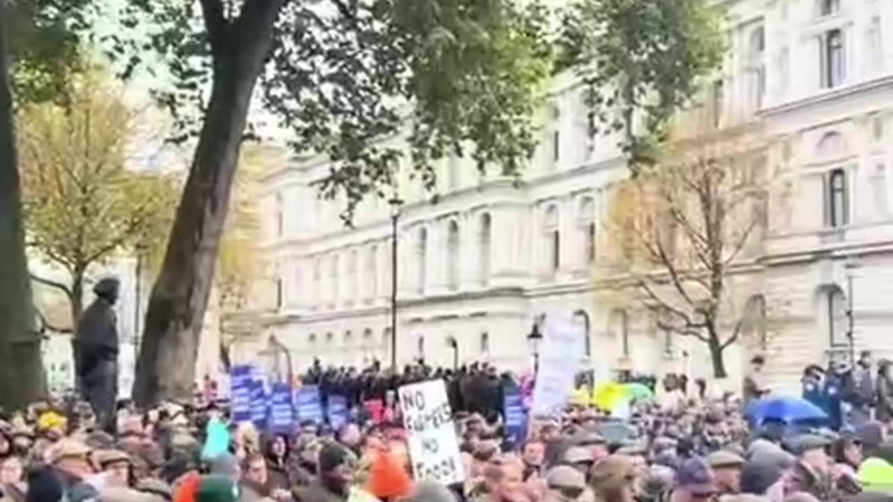 10000+ farmers protest inheritance tax changes in Westminster