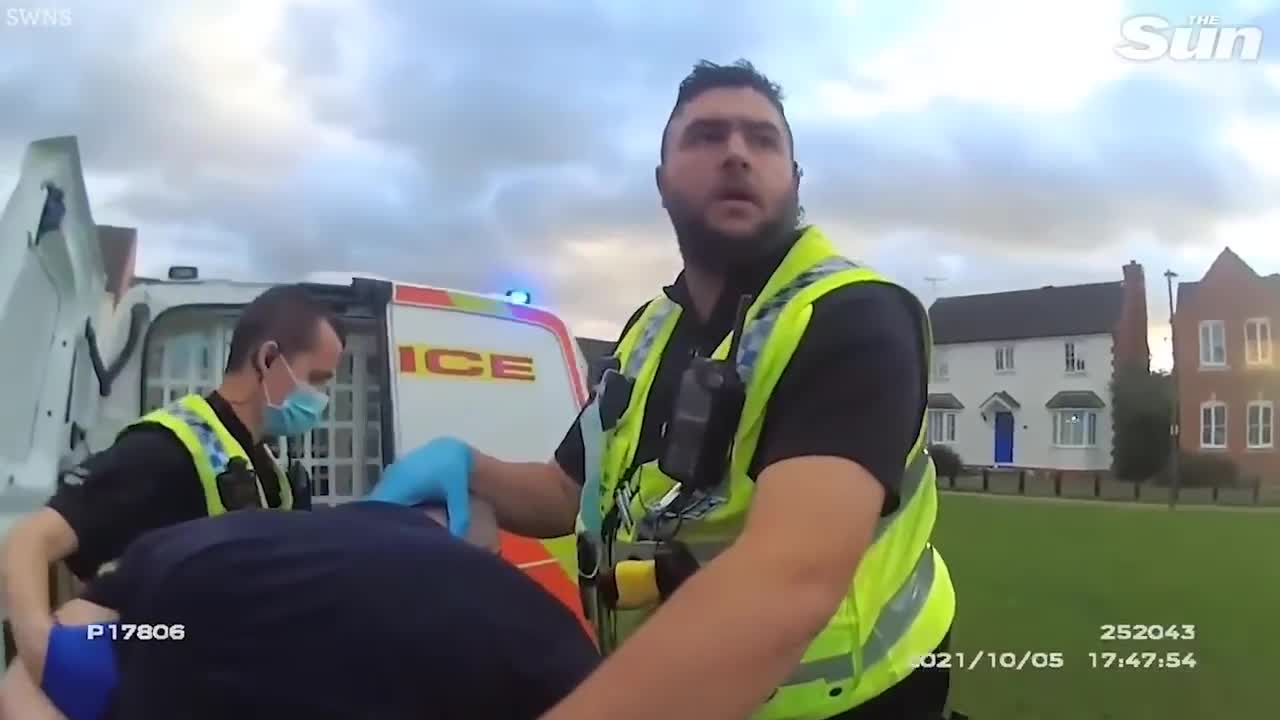 'Killer' LAUGHS & says 'I warned you' after 'stabbing neighbour to death'