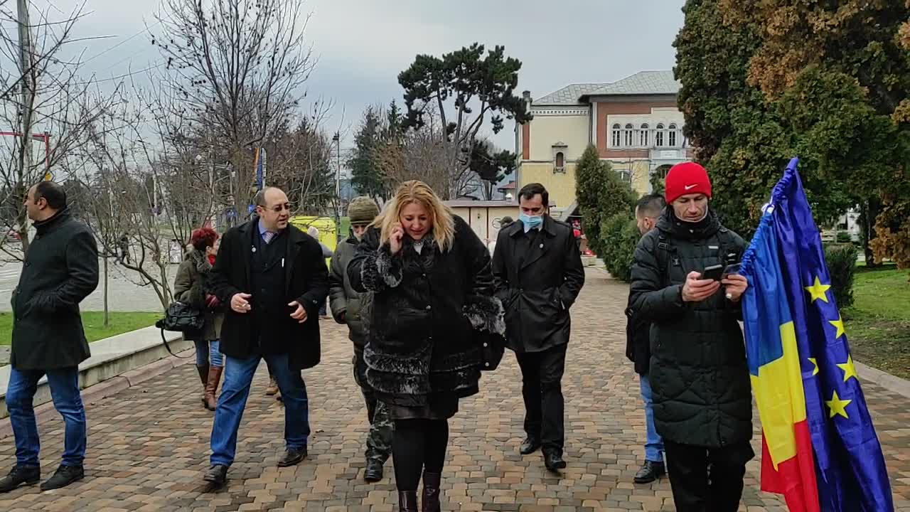 Inmânarea certificatului de senator pentru Diana Iovanovici-Șoșoacă