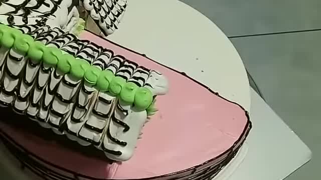 Learn how to bake a house-shaped cake for birthdays