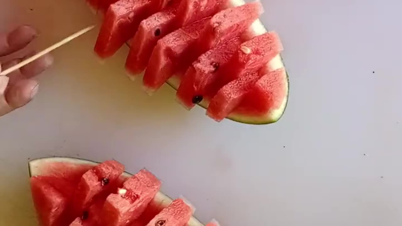 CREATIVE FRUIT