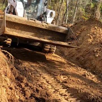 Building a new pond! Action short vid!