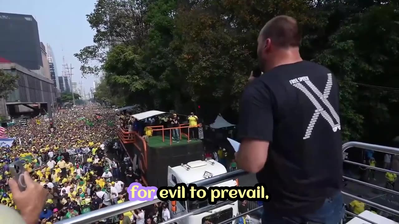 In Brazil, Congressman Eduardo Bolsonaro speaks on Paulista Avenue - September 7, 2024