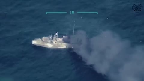 ⚡️ Video of the destruction of two Raptor-class boats by the occupants by the Ukrainian Bayraktar!!!