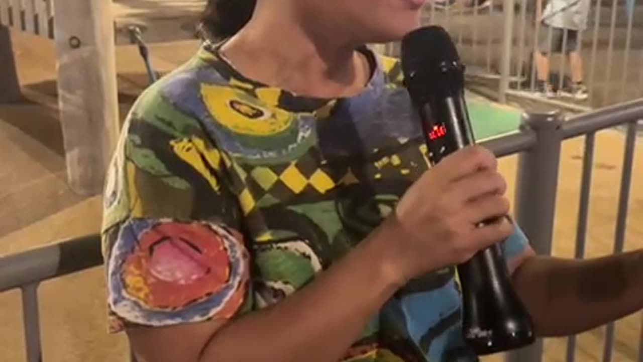 Pretend singer🤣