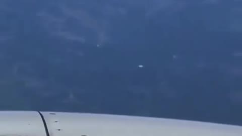 Cylindrical shaped UFO is seen