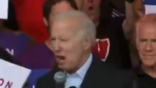 Biden SCREAMS and shakes like a madman during bizarre speech