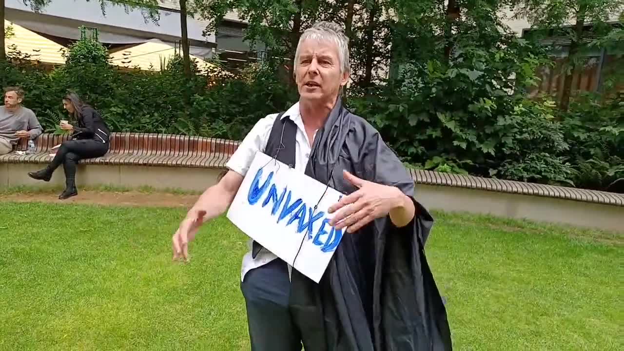 #LIVE Facebook HQ Protest l Dr Heiko Khoo & Piers Corbyn (05.08.21)