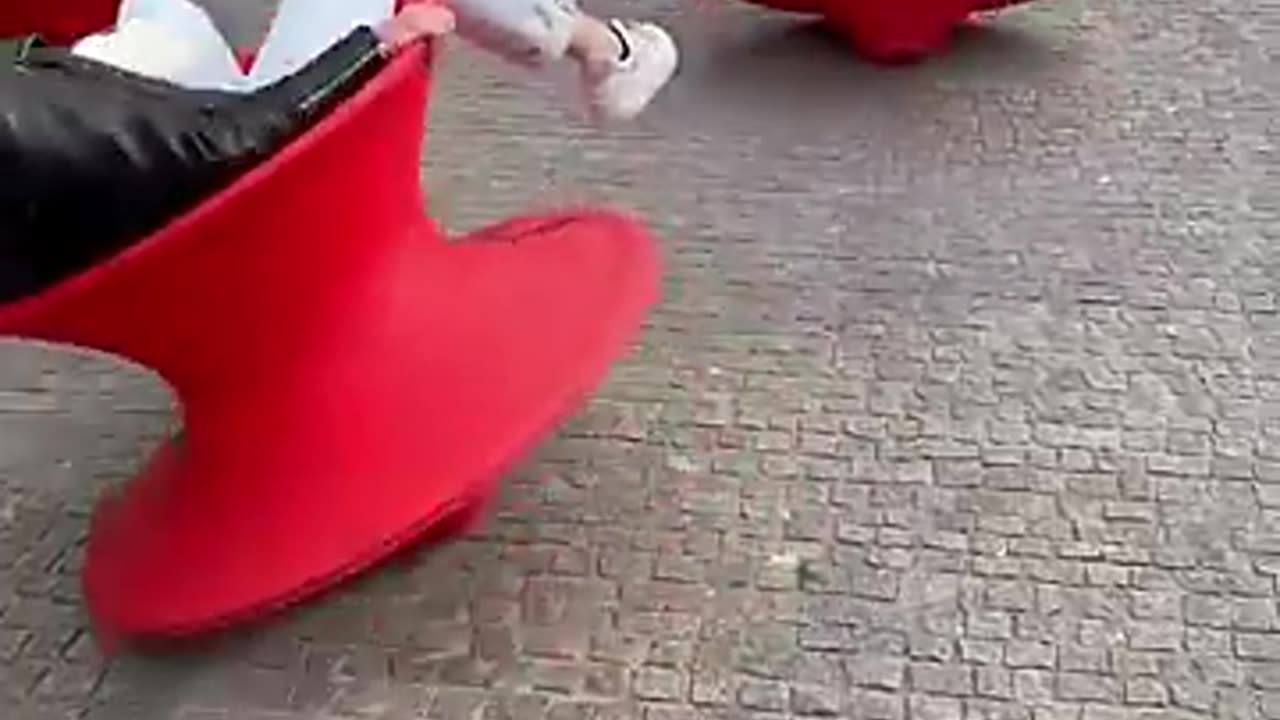 You laugh you loose 🤣💦