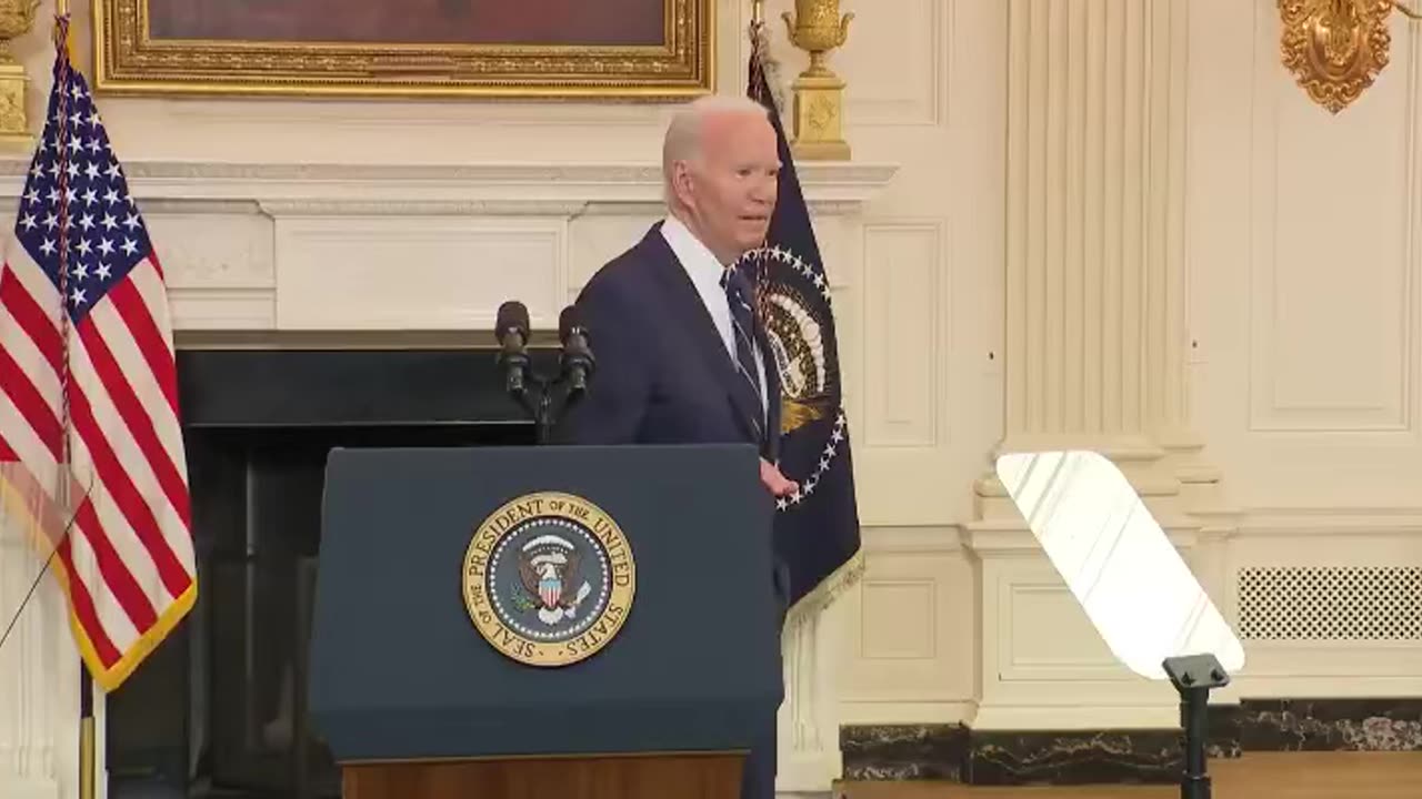 🚨 Biden’s Ridiculous Response to Hostage Question