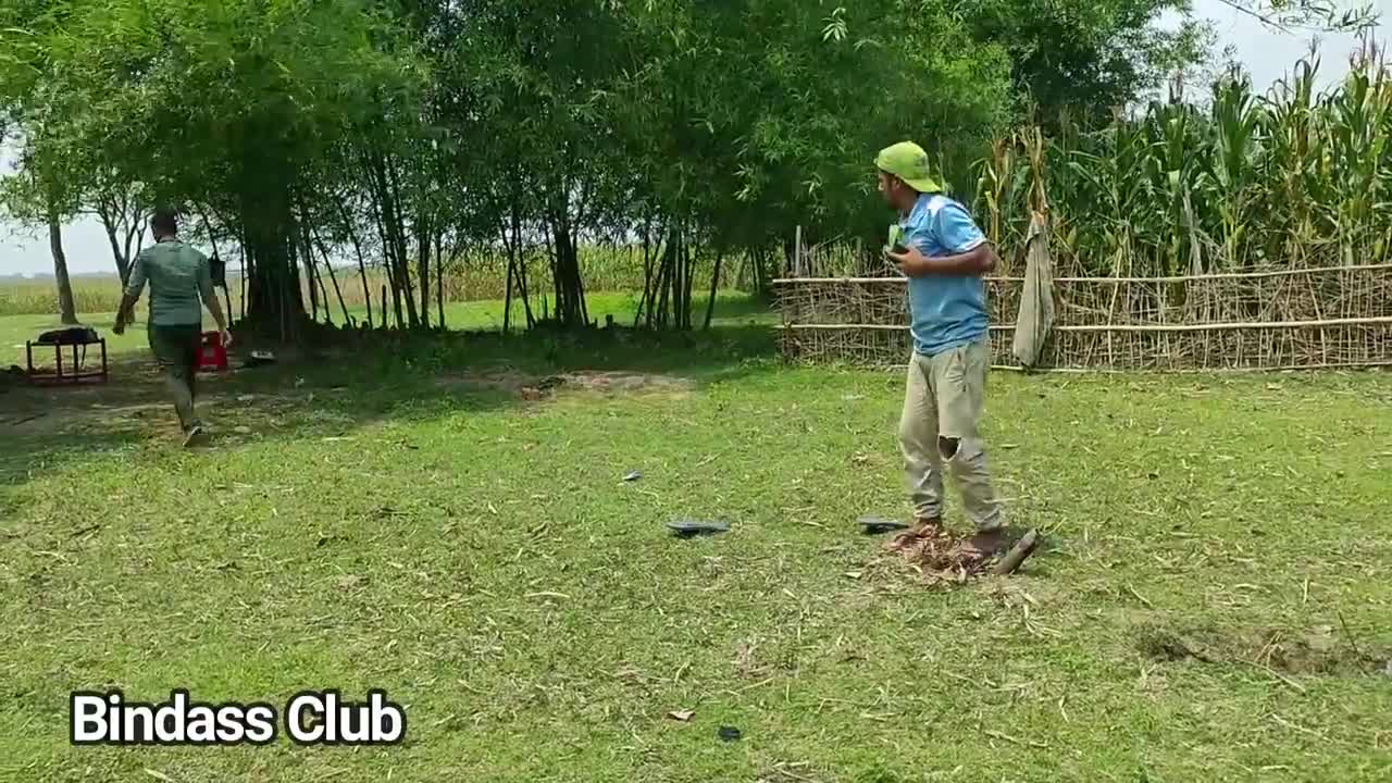 funny comedy video Best Amazing comedy video 2021_bindass club-720p (1)