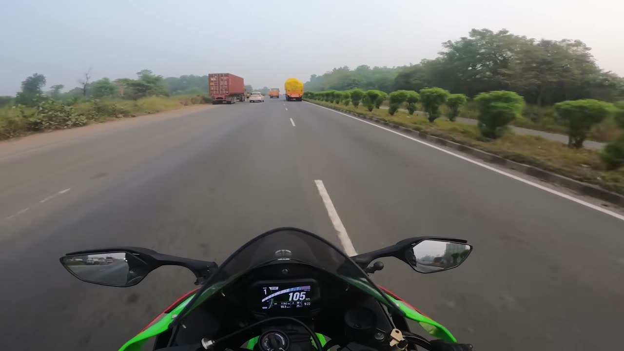 ZX10R & FERRARI Drag Race Ninja Zx10R , Superbike Vs Supercar