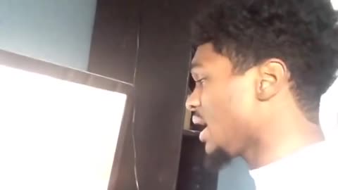 .Confused Dermatologist Vine