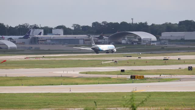 Atlas/Prime Air Boeing 737-800 departing St Louis Lambert Intl