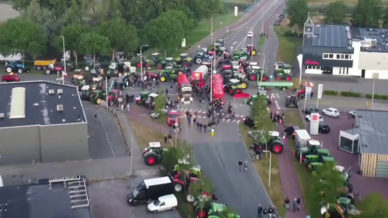 Footage from Netherland farm protest