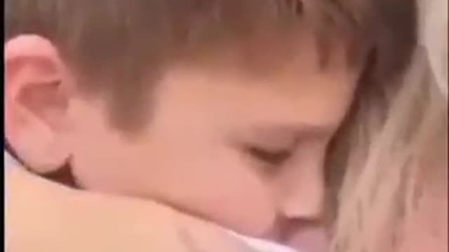 CHILD REACTION TO MASK-CHILDREN SHOULD NOT BE DEALING WITH THIS