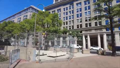 Fencing put up around FBI building in DC Aug 13