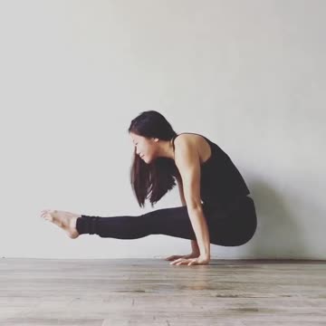 Home Yoga Fitness Workout | Free YOGA Training Videos Viral Reels | Yoga For Weight Loss female-004