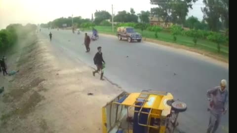 Car and rikshaw accident