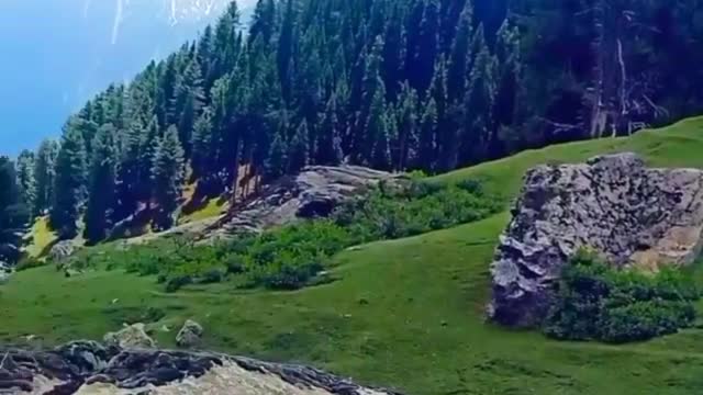 mountain in kashmir