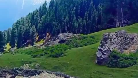 mountain in kashmir