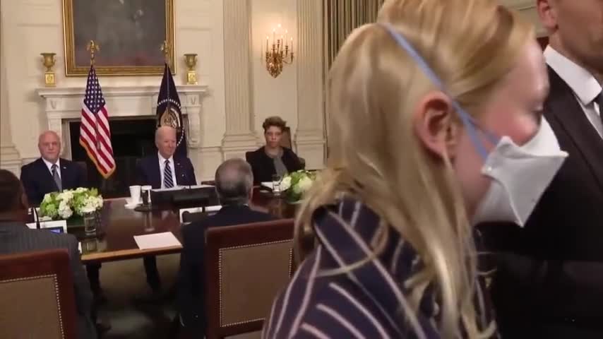 Biden Smirks While Staffers Won't Let Reporters Ask Questions - Evil evil man