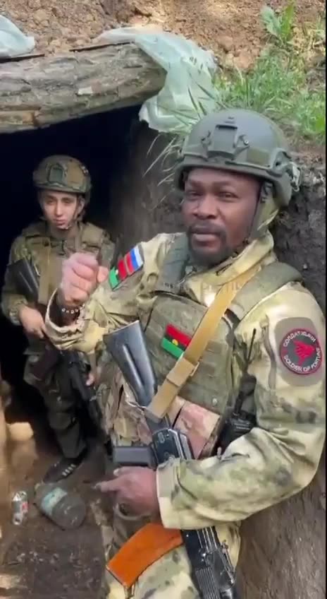 Nepali and African mercenaries in the Russian trenches 🤬